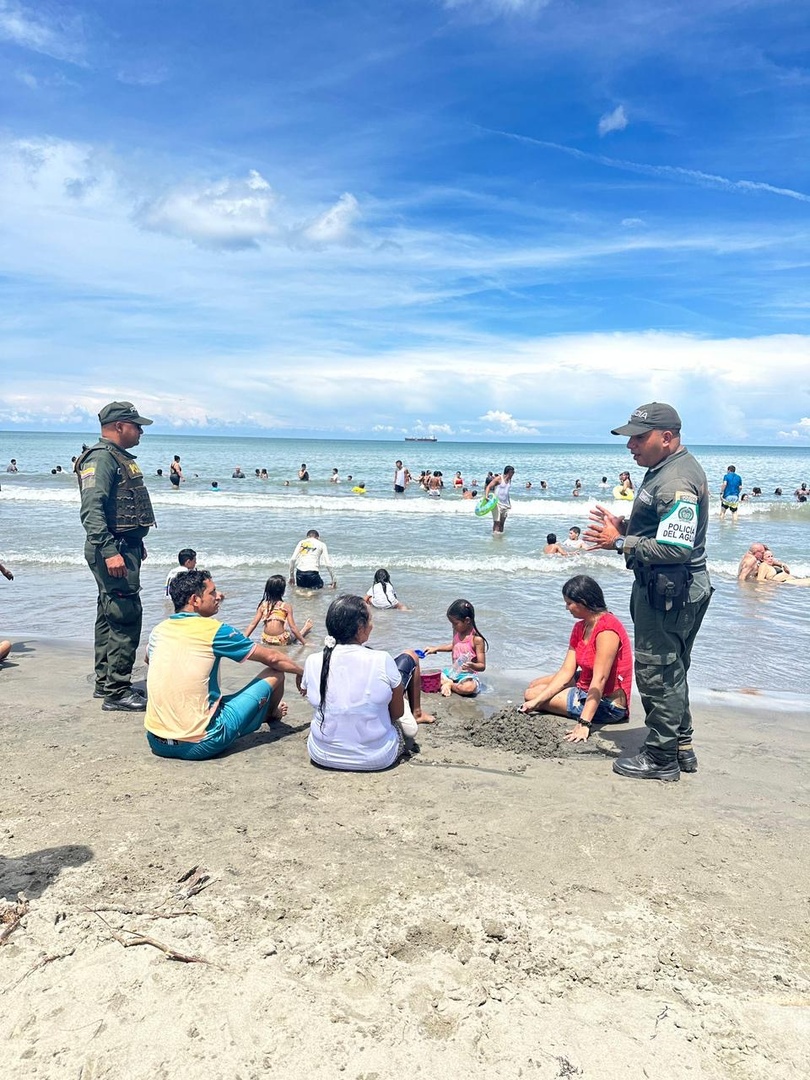 Policía Nacional realiza controles en lugares turísticos (Playas) del Atlántico