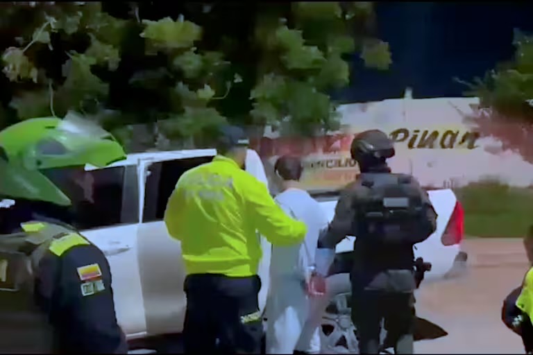 Caen seis integrantes de ‘Los Costeños’ en Barranquilla y notifican a cuatro más en prisión: operativo permitió esclarecer cinco homicidios